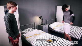 Paul Delay bliver analt kneppet,