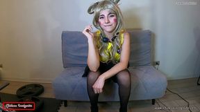 chica bizarra imita a pikachu para ser culeada - otaku cosplay - pokemon