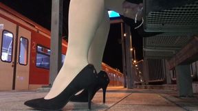 Crossdresser Self-bound at train station