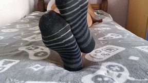 Aisha's wrinkled soles when she watches TV and rubs her toes (8)