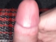 Masajeando mi grande y peluda verga
