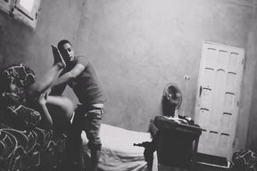 Khali Ghar Me Akele Hone Ka Mauka Milte Hi Dono Ne Romance Jeans T-shirt Wale Ladke Ne Apni Girlfriend Ki Bra Panty Me