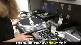 Tricky agent - her first ever porno casting vid