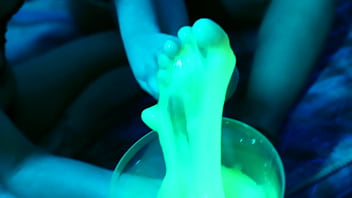 Messy Foot Play With Slime: Cutie Piie &amp_ Nath