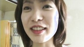 Japanese Sexy Girl insert Carrot on her unshaved twat masturbating