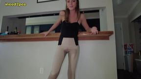 lola leda pissing her tight pants at work behind counter