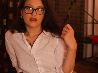 pov: u can&#039;t resist your boss when this babe wishes to give u a fellatio in her office
