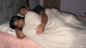 Very cold stepdaughter gets into her stepfather&#039;s bed, and he fucks her by accident thinking she was his wife