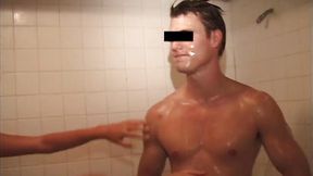 Shane�s World Girls Calli and Bobbie Get The Frat Boys All Wet