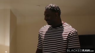 BLACKEDRAW Jessie Goes Airtight In Crazy 4-BBC Gangbang