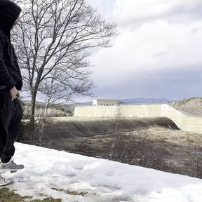 Peeing by the Dam