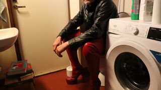 Watch Juha Vantanen, the kinky tattooed daddy, get his mouth stuffed with hot load