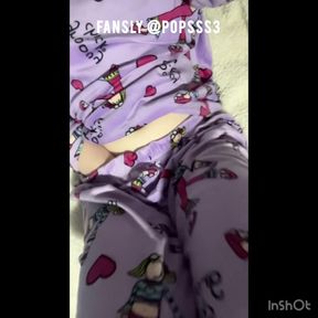 Creamy pussy bursting with piss