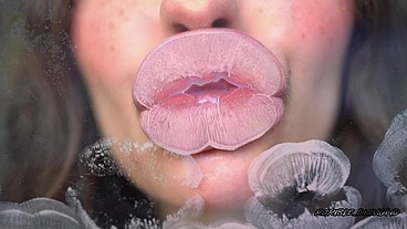Sensual creamy nude lipgloss kiss