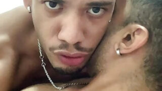 Blowjob, 69, par, uten kondom, ansiktsbehandling, slikking – amatør unge gutter med piercing, stor pikk får anal knulling