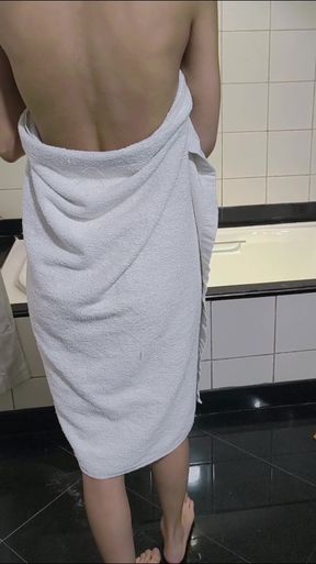 Gen-Z Riley Reid nude and on OnlyFans
