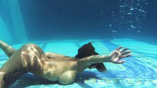 Heidi Van Freaky won't disappoint you by the poolside