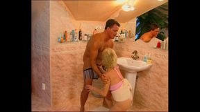 A Granny in Heat Fucked Like a Slut
