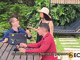 I LET ONE OF MY STEPFATHER'S WORKERS BANG MY BOOTY WHILST THAT GUY DOES BUSINESS WITH MY BOYFRIEND.