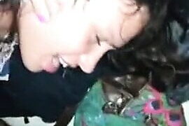 Clip nghiệp dư tự quay tại nhà với cảnh gái điếm thưởng thức dương vật từ hậu môn đến miệng