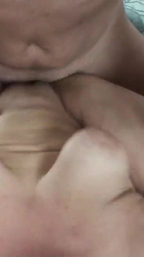 Giving My Cougar Gilf Stepmom A Creampie