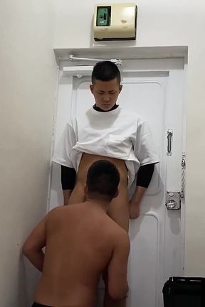 Hiroya Devours Delivery Guy Hayato and Collects His Milk