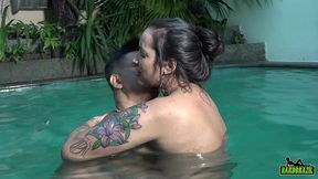 a babi sofreu muito com o pau grande dentro da piscina - babi ventura - ed junior