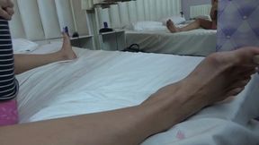 MANU AND SCARLET WET AND DEEP KISS BY SCARLET WHITE AND MANU ALBERTINE (CAM BY RENAN FULL HD)