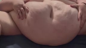 Fresh Out the Shower: Lotioned Up SSBBW Belly Jiggles & Slaps