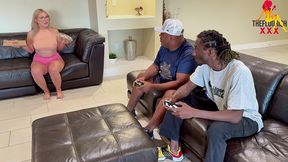 veronica cruz the squirting pie girl gets bbc threesome