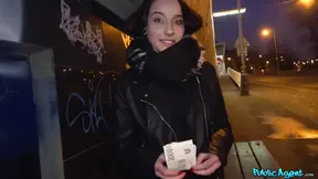 Charlotta Gets Pussy Pounded Hard By Horny Stranger In The Car