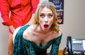 Past prom queen shagged at the head teachers office