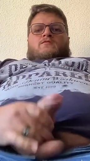 Bear Smoking and Handjob