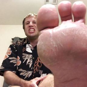 Like Pix Of My Feet? Lick &amp; Worship Them PREVIEW