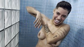 Bath with the Hottest Boyceta in Brazil Naked with Her Hot Breasts Out