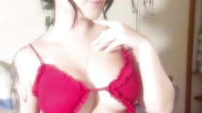 Temptation has a name… and it's in red 🔥😈