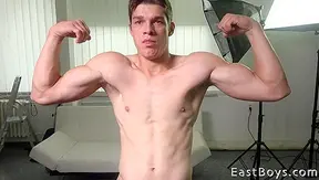 Moaning Daniel Devours His Oil-Slicked pecs – EastBoys 18+