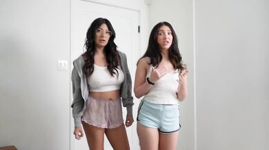 "You want to fuck my STEP BRO?!" - Cami Strella x Jane Wilde x Lev Lieben