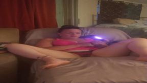 Gamer girl flaunts her assets while winning in Fortnite