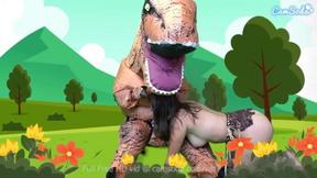 ”Cave Babe Madi Laine Dino Blowjob”