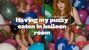 Pussy eating in balloon room while reading magazine