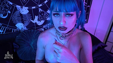 The Craft, Watch This Witch Play With Her Pussy