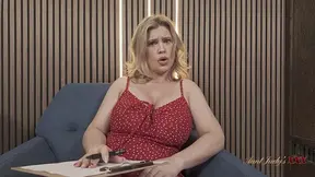 Curvy MILF therapist cums with a happy ending