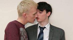 Twink Lex Blond seduces adorable office clerk Charlie Snake