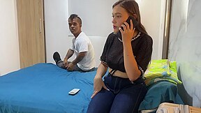 Comparto Cuarto De Hotel Con Mi Cachonda Madrastra Y Terminamos Dandonos Una Dura Folla
