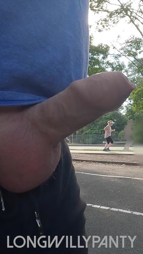 Amateur straight guy flashes his cock next to the busy road