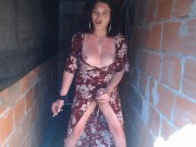 Dirty old tranny wanking in the alley