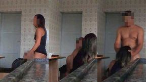 surpresa pro corninho: chamei meu amante pra me fuder e esperei o marido chegar pra ver sua hotwife dando pra outro!