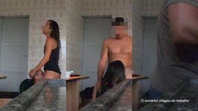 surpresa pro corninho: chamei meu amante pra me fuder e esperei o marido chegar pra ver sua hotwife dando pra outro!