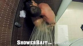 Wet Big Dick Shower POUNDING